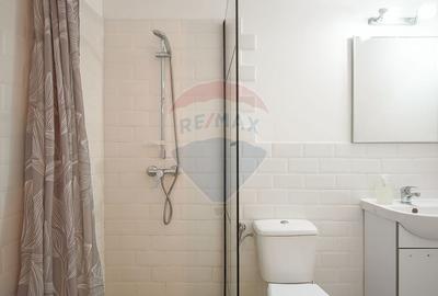 Casă cu 10 camere cu Teren 411 Mp în Schei - 17