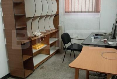 Spațiu comercial, de 100 mp, în Central - 9