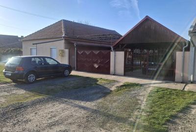 Casă cu 3 camere în Șofronea - 8