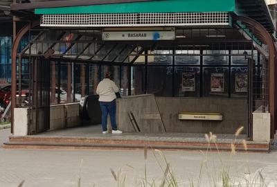 Ofer spre închiriere un apartament generos cu 3 camere, decomandat RENOVAT Ofer spre închiriere un apartament generos cu 3 camere, decomandat RENOVAT - 24