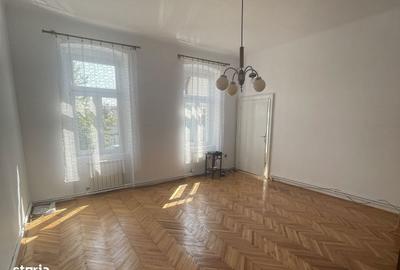 Casă cu 4 camere cu Teren 600 Mp în Centrul Istoric - 3