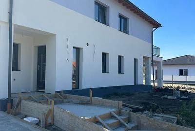 Casă cu 4 camere în Corușu - 6