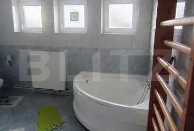 Vila de Vanzare in Centrul Ora?ului Predeal - 11