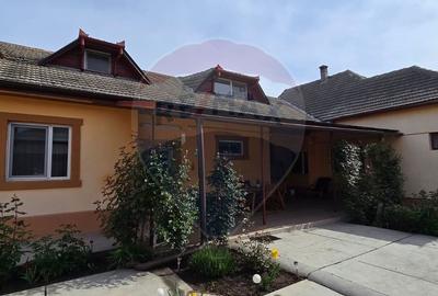 Casă cu 6 camere cu Teren 700 Mp în Central - 7