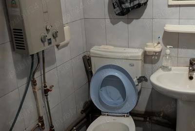 Casă cu 8 camere cu Teren 750 Mp în Central