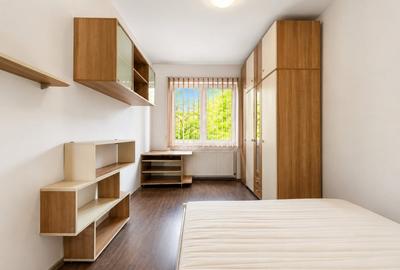 Apartament cu 2 camere decomandat, mobilat în Tractorul - 9