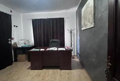 Spațiu comercial, de 794 mp, în Central - 13