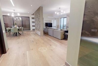 Apartament cu 4 camere în Central - 12
