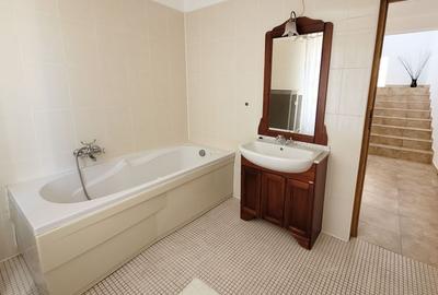 Techirghiol-vila deosebita D+P+1+M - 21