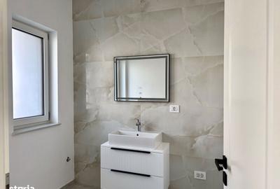 Casă cu 5 camere cu Teren 33 Mp în Săcălaz - 5