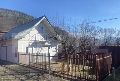 Casa de vanzare, cu 6 camere, 300 mp, spa?ioasa, in Ca - 8