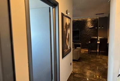 Apartament cu 3 camere decomandat în Torontalului