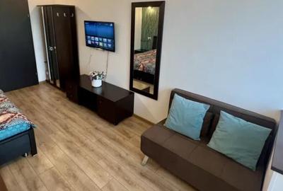 Garsoniera decomandat - zona Garii - 8