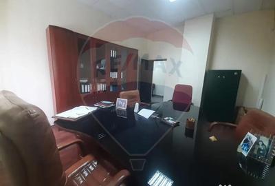 Spațiu comercial, de 210 mp, în Central - 2