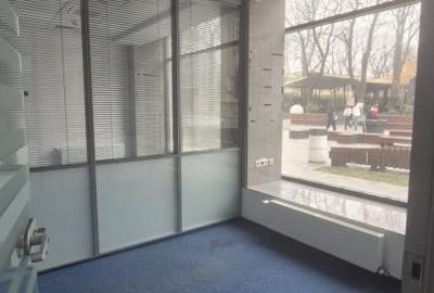 Spațiu comercial, de 126 mp, în Central - 4