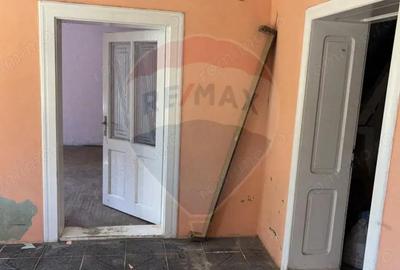 Casa 4 camere Seitin 2144 mp teren - 2