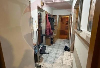 Apartament cu 2 camere decomandat în Independenței - 10