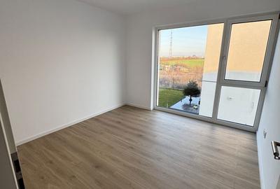 Casă cu 4 camere cu Teren 320 Mp în Giarmata