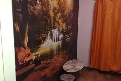 Apartament cu 4 camere semidecomandat în Dristor