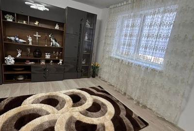 Casă cu 4 camere cu Teren 230 Mp în Central - 2
