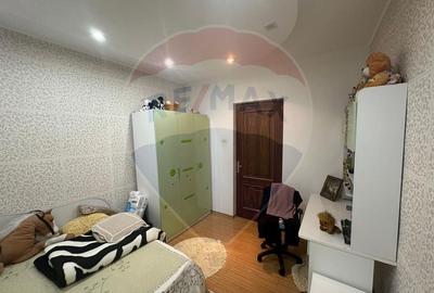 Casă spațioasă 6 camere, 2 băi, garaj spatios și terasă /0% comision - 20