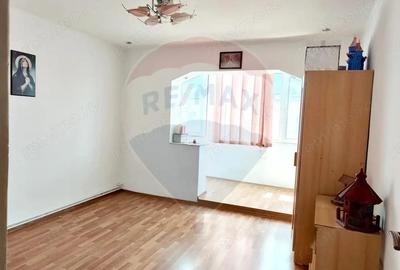 Apartament cu 3 camere de vanzare in zona Central/Fagaras - 20