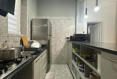 Casă cu 5 camere cu Teren 172 Mp în Central - 15