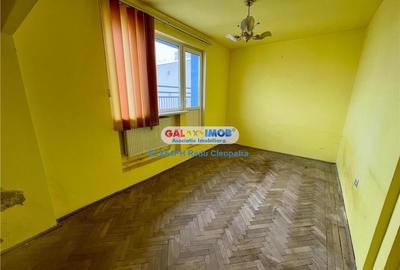 Apartament cu 2 camere decomandat în Republicii - 4