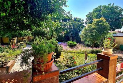 Casă individuală cu 7 camere cu Canalizare în Fratelia - 13