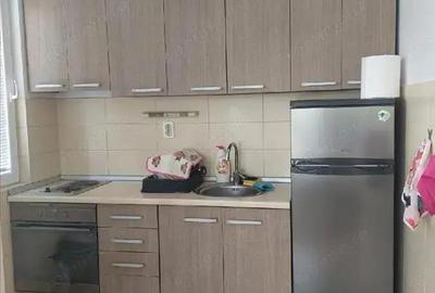 Garsonieră decomandată în Romană