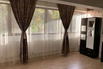 Apartament cu 2 camere decomandat în Metalurgiei