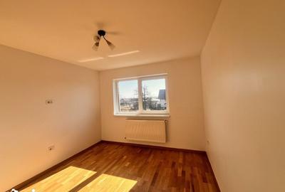 Casă cu 4 camere cu Teren 200 Mp în Curtești - 9