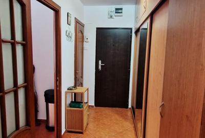 Apartament 3 camere – Aleea Postăvarul - 12