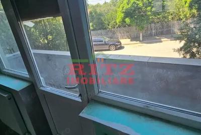Apartament cu 3 camere în Caracal - 8