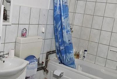 Casă cu 4 camere cu Teren 1800 Mp în Bulz - 7