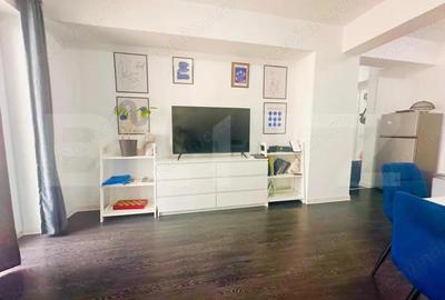Apartament cu 3 camere decomandat, mobilat în Nufărul
