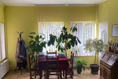 Casă cu 3 camere în Central - 6