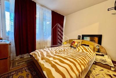 Apartament cu 2 camere decomandat în Cetății