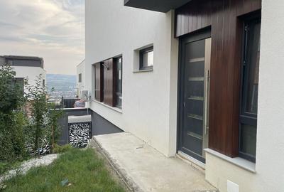 Casă cu 4 camere în Central - 7