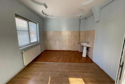 Casă cu Teren 189 Mp în Terezian - 2