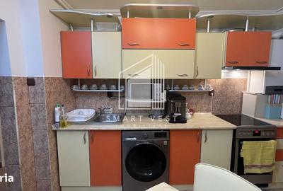 Apartament cu 3 camere semidecomandat în Micro 16 - 2