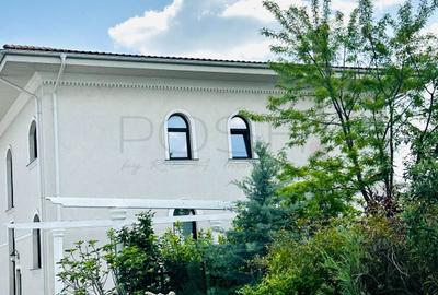 Casă individuală cu 8 camere cu Canalizare în Băneasa - 1