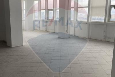 Birou, de 400 mp, în Obor - 4