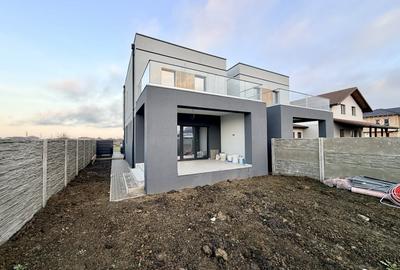 Duplex cu 3 camere cu Teren 330 Mp în Moșnița Nouă - 1