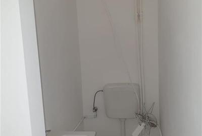 Spatiu comercial la vanzare in Rogerius zona Lacul Rosu - 11
