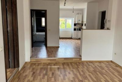 Apartament cu 3 camere în Central - 1