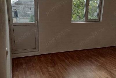 Proprietar vand in centru com. BUTURUGENI Ilfov casa P+E ?i teren 504 mp in rate 90000E - 8