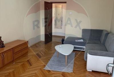 Apartament cu 3 camere de inchiriat in zona Craiovita Noua - 5