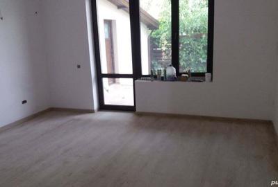 Casă cu 5 camere în Odăile - 10