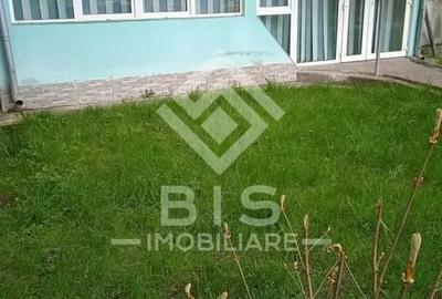 Spațiu Comercial // Zona Decebal - 5